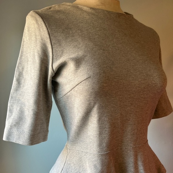 Club Monaco Short Sleeve Grey Peplum Top - Picture 7 of 14